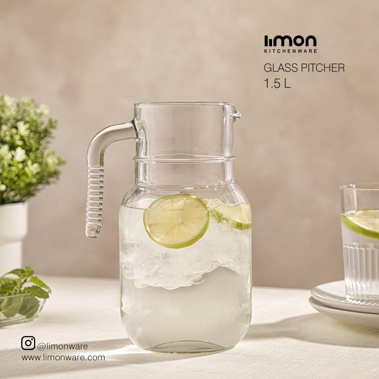 پارچ شیشه ای ۱,۵ لیتر ساده (لیمون) ۲۲۵۰